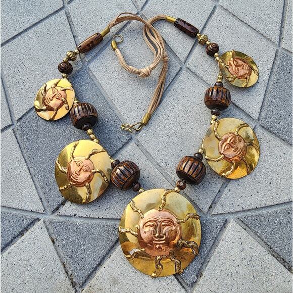 Artisan Contrast Brass Sun Disc Wood Bead Welded Boho Necklace Vintage - Picture 2 of 11